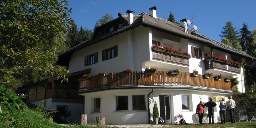 Residence Ramoser ~ Appartamenti a Soprabolzano, Alto Adige